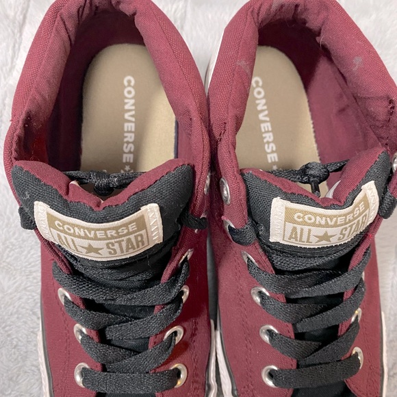 Burgundy Converse All-Star - Picture 2 of 6